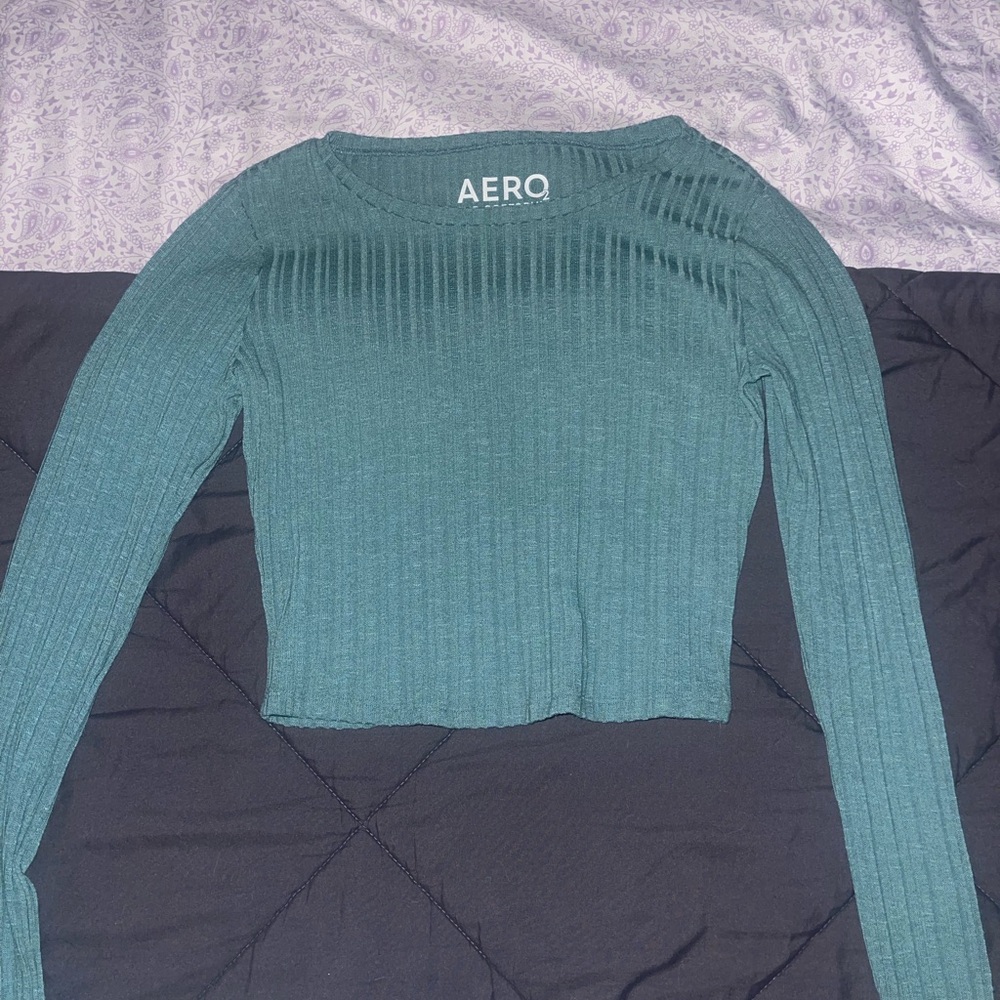 Aeropostale long sleeve crop green